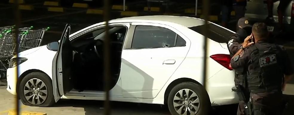 Perseguição na BR-101 tem troca de tiros e termina com prisão de casal de assaltantes em Natal