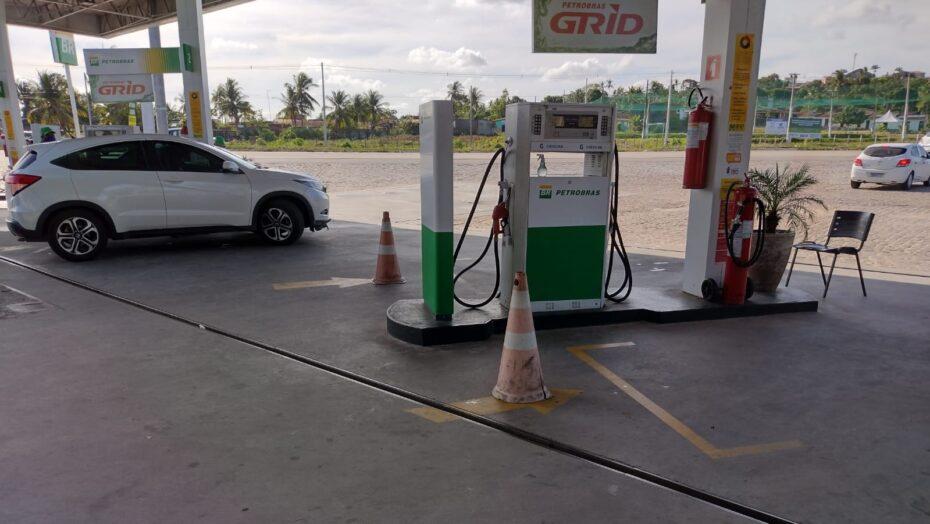 Pesquisa de preço de combustível encontra redução em alguns postos em Natal