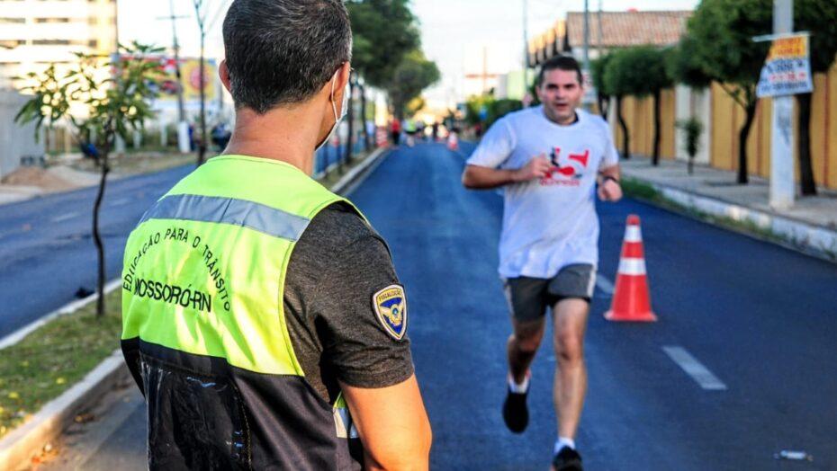 Prefeitura de Mossoró garante espaço para circulação de pedestres e ciclistas