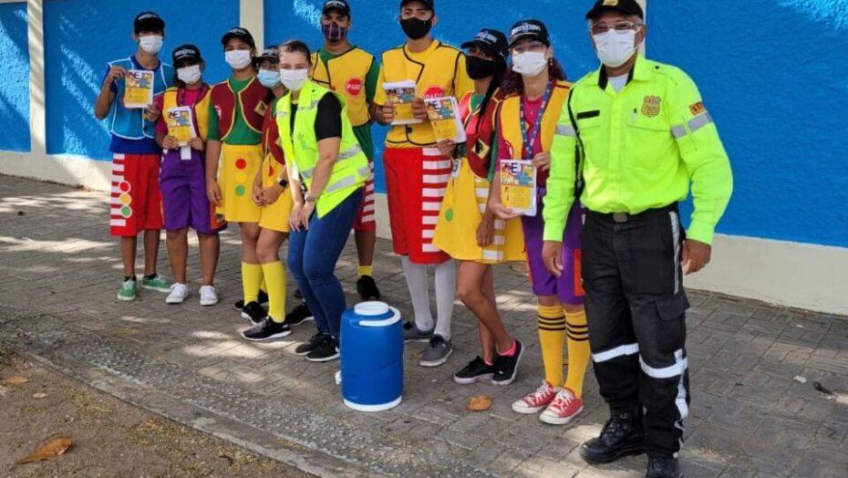 STTU orienta estudantes, professores e pais sobre trânsito seguro em Natal