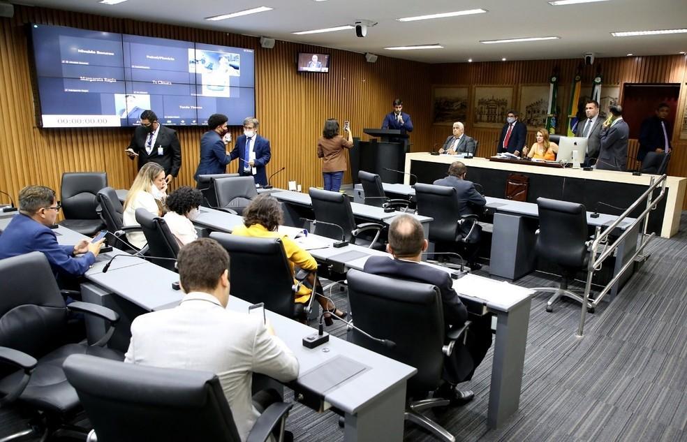 Câmara Municipal de Natal derruba veto do prefeito no reajuste do piso salarial dos professores de 2020