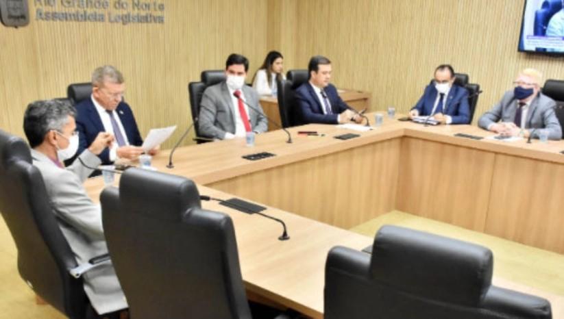 CCJ da ALRN aprova Projeto enviado pelo governo para reajuste do piso dos professores