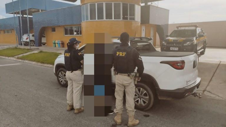 Filha furta veículo do próprio pai no interior do RN e acaba presa pela PRF no Ceará