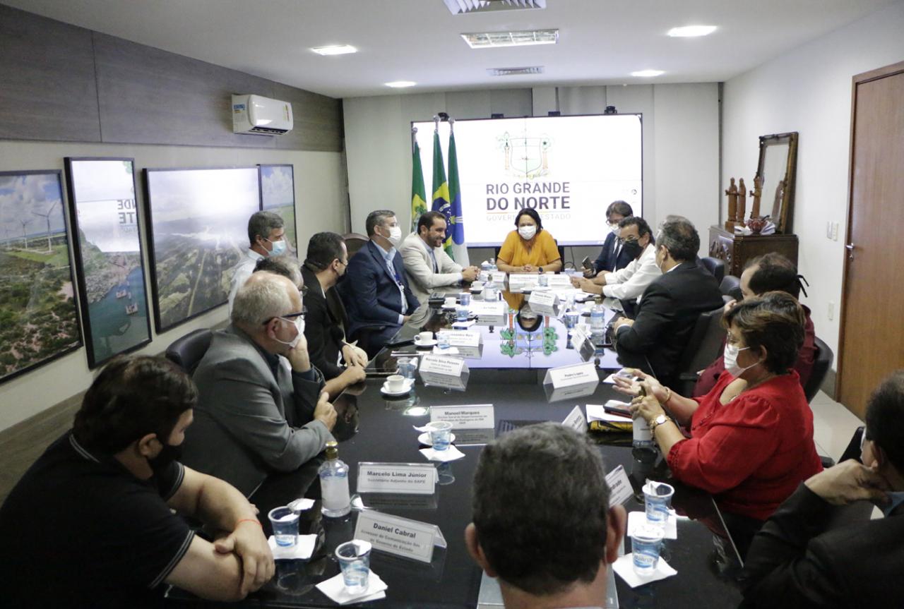 Governo do firma parceria com a Codevasf para pavimentar 16km da Estrada do Melão