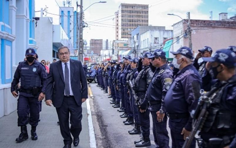 Prefeito de Natal assina a promoção de 282 Guardas Municipais