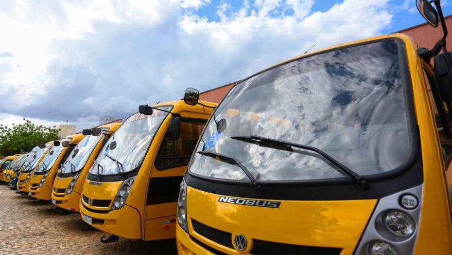 Prefeitura de Mossoró garante transporte para estudantes da rede municipal e universitários