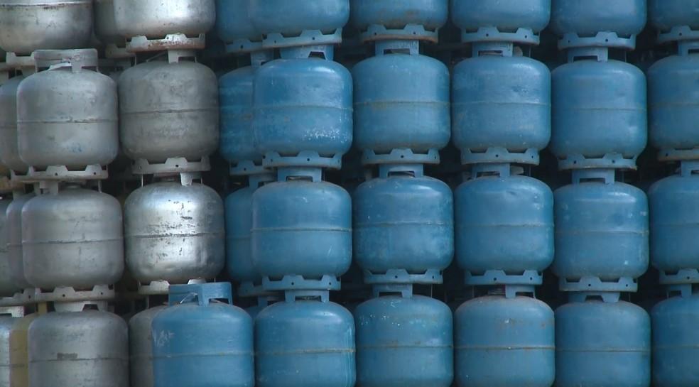 Revendedoras de gás de cozinha do RN enfrentam desabastecimento após atraso de navio, diz sindicato