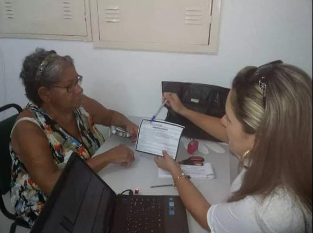 Cartões de estacionamento de idosos e pessoas com deficiências são emitidos em ação neste sábado (30) em Natal