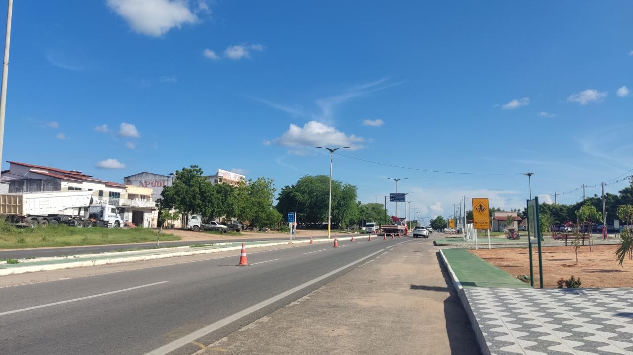 DNIT faz instalação de lombada eletrônica na BR 405 em Apodi