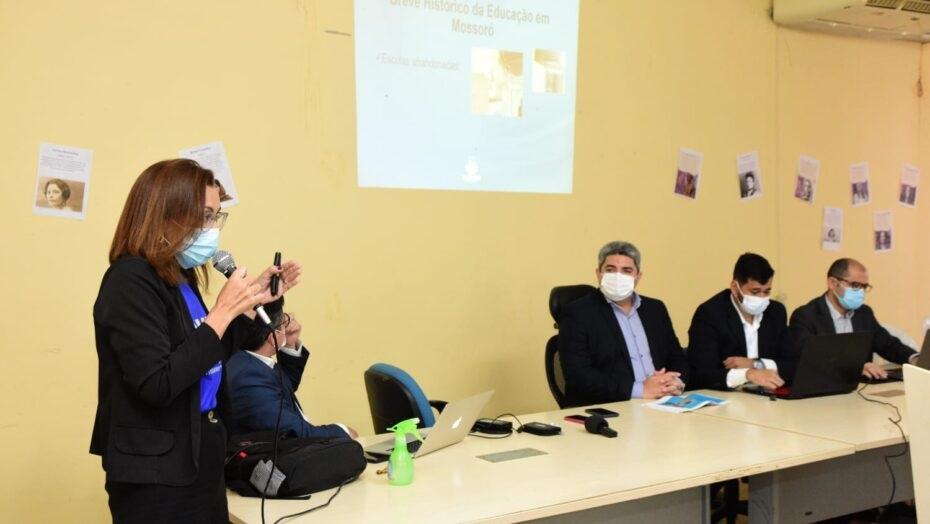 Mossoró garante que projeto do reajuste não retira nenhum direito dos professores