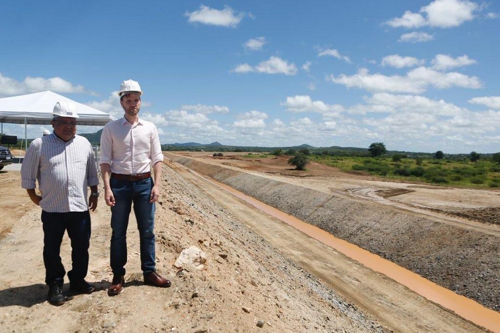 Novo ministro vistoria obras do Ramal do Apodi, que beneficiarão 54 cidades do RN