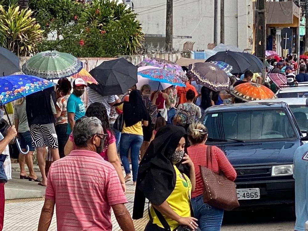 Número de benefícios do Auxílio Brasil supera carteiras de trabalho assinadas no RN