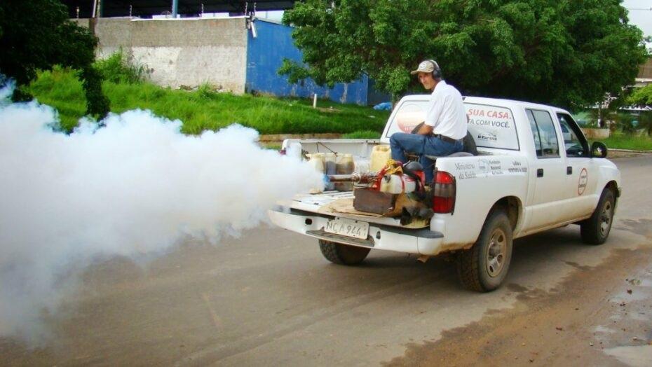 Para combater mosquito transmissor da dengue, chikungunya e zika, carro fumacê será usado em Macaíba