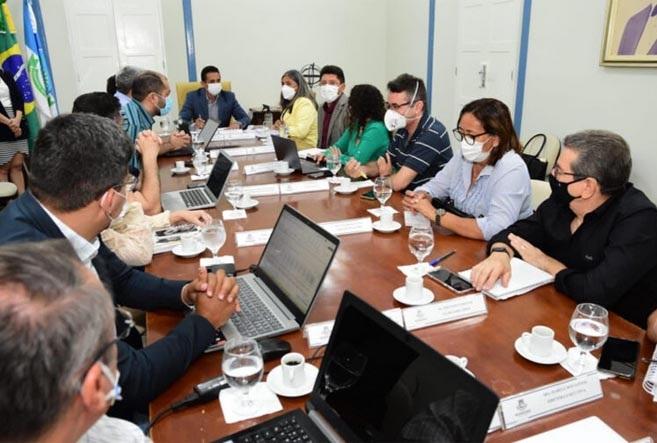 Prefeito de Mossoró recua de tirar direitos para evitar greve dos professores