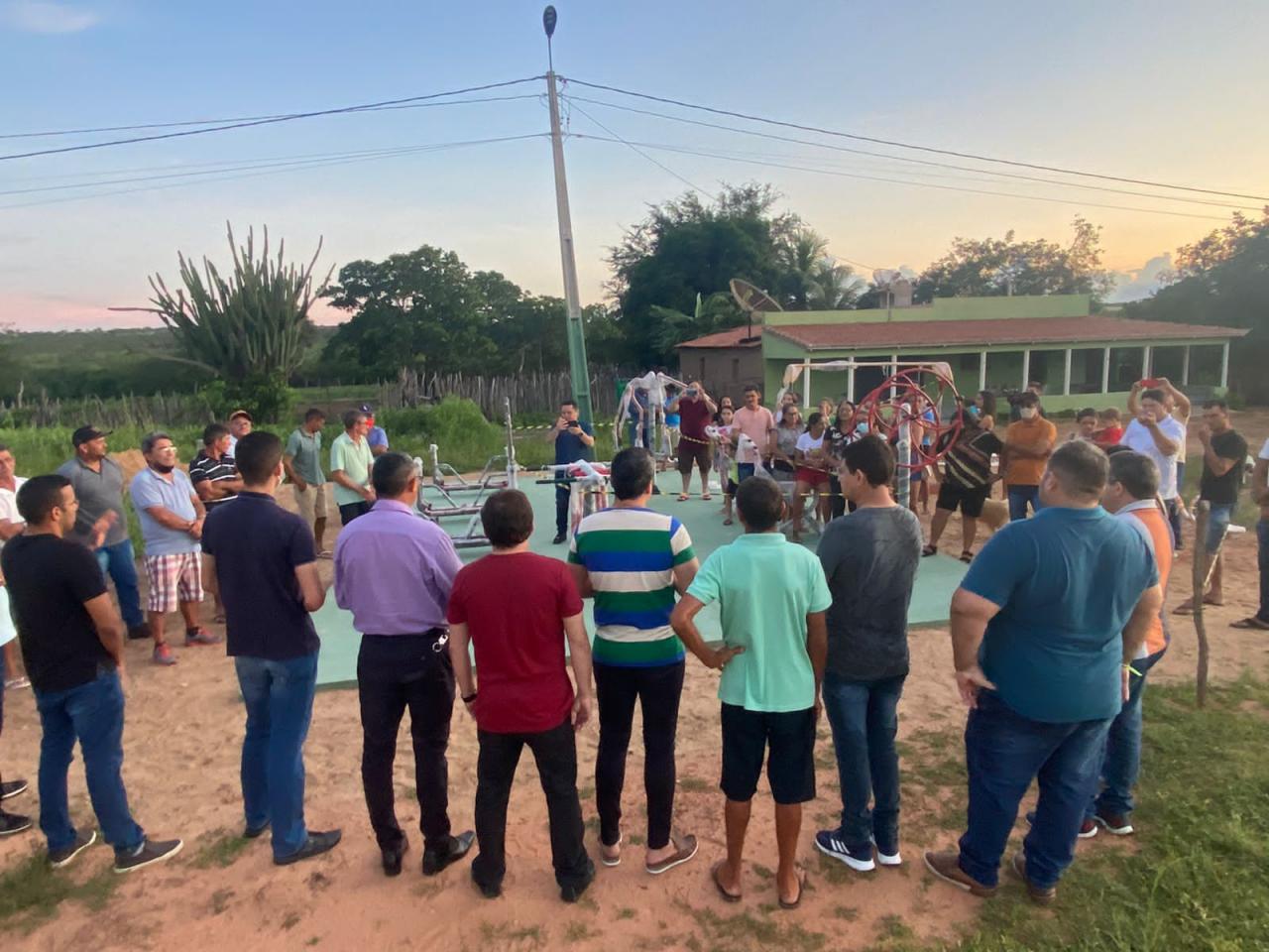 Prefeitura de Apodi realiza inauguração de academia ao ar livre e parque infantil na Comunidade de Lagoa do Mato