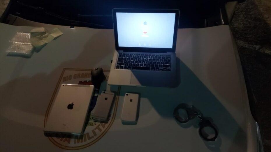 Suspeito é preso por tentar furtar Iphones, Ipad e Macbook de loja de celular em Natal