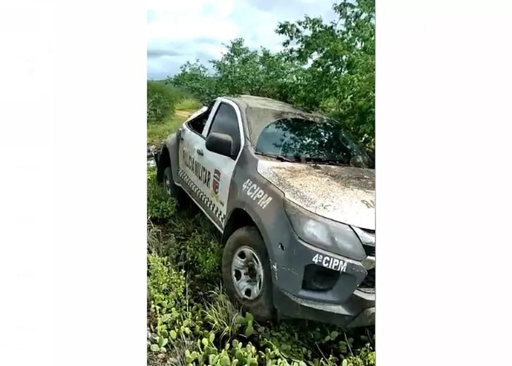 Viatura capota no interior do RN e policial militar fica ferido