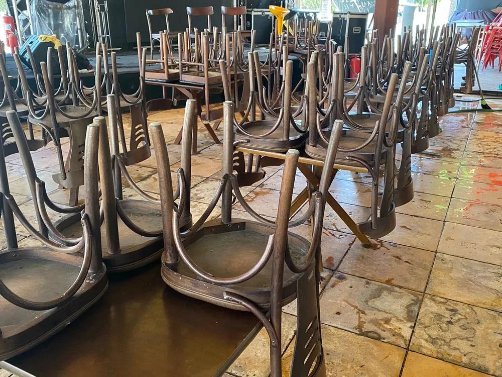 Câmara de Natal aprova lei que prevê isenção de impostos e taxas a bares e restaurantes que ficaram fechados na pandemia