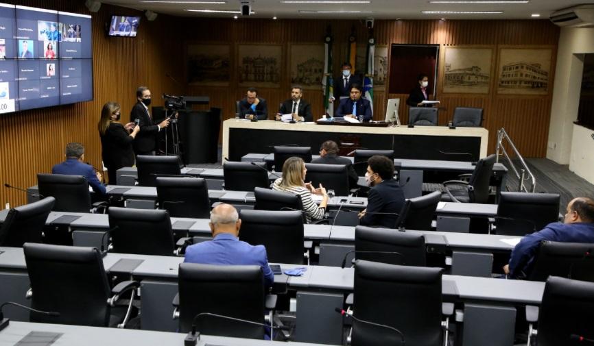 Câmara de Natal aprova PL que prevê botão de pânico nas escolas