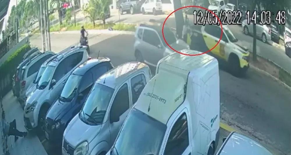 Mulher é atropelada por viatura de Secretaria de Trânsito de Natal