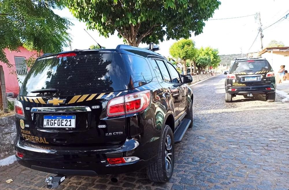 Operação da PF contra organização suspeita de roubos a bancos e lavagem de dinheiro cumpre mandados no RN e outros estados