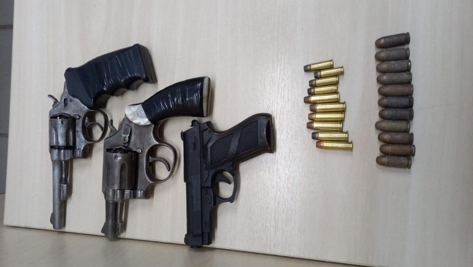 Polícia prende suspeitos de praticar assaltos a mão armada na Zona Oeste de Natal