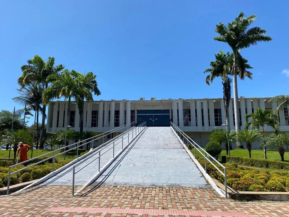 Projeto de lei com diretrizes orçamentárias para 2023 prevê déficit de R$ 314 milhões no RN