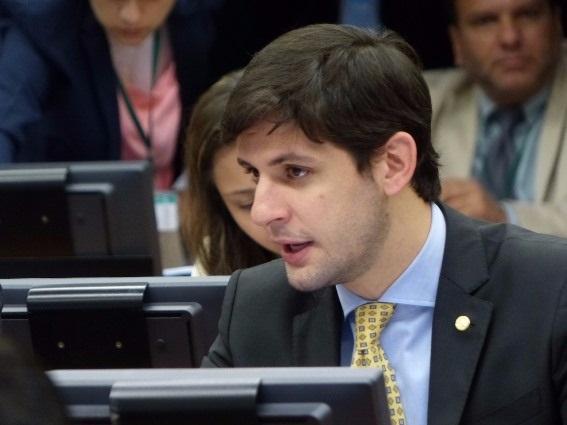 PSB quer Rafael Motta ao Senado na chapa da governadora Fátima