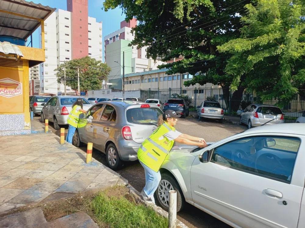 STTU revoga portaria que autorizava estacionamento ao lado de canteiros centrais próximos a unidades de saúde em Natal