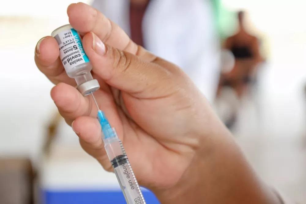 'Aumento de casos de Covid é principalmente na população com doses atrasadas', diz pesquisador sobre maior contaminação no RN