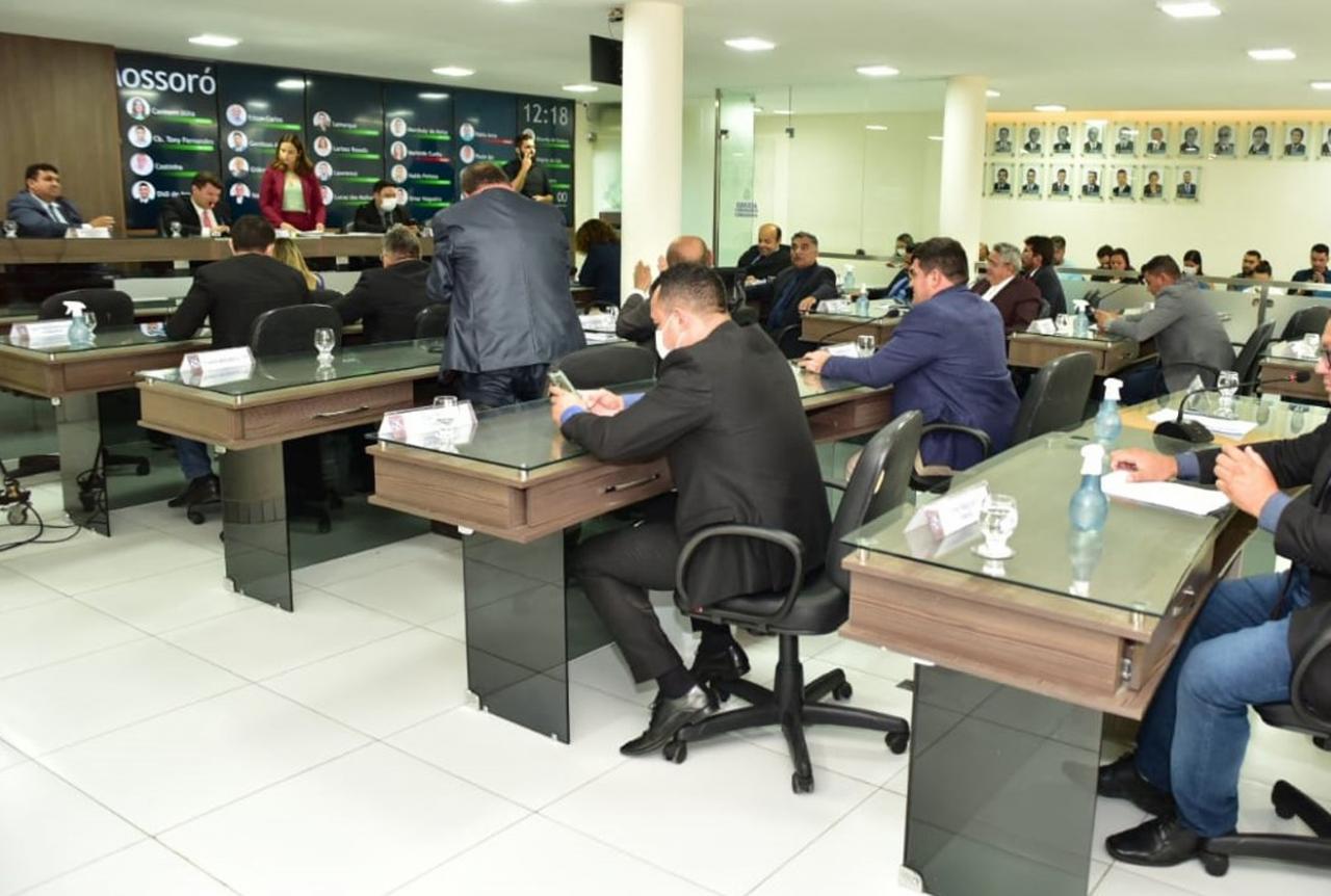Câmara de Mossoró aprova menos imposto para hotéis e transporte
