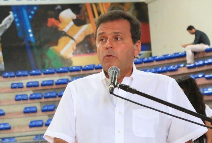 Ex-prefeito de Natal, Carlos Eduardo é o mais rejeitado para o Senado entre eleitores da cidade, diz Consult