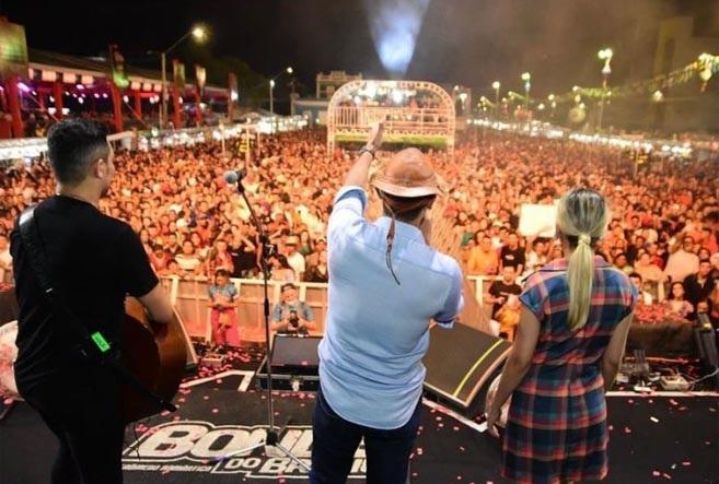 MP recomenda que o prefeito Allyson Bezerra se abstenha de discursar nos palcos do MCJ