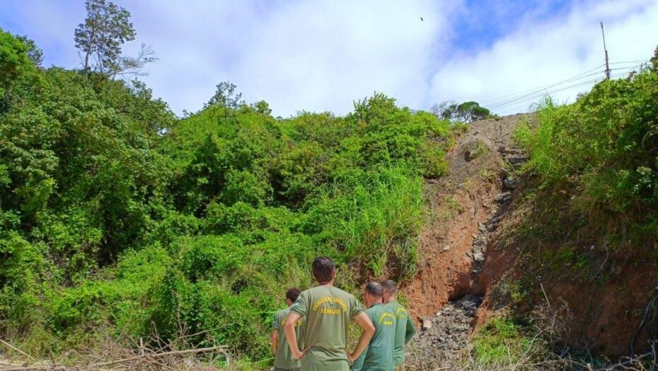 Prefeitura de Parnamirim realiza fiscalização em falésias de Pirangi