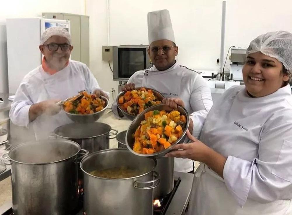 Projeto arrecada alimentos e insumos para famílias carentes em Natal