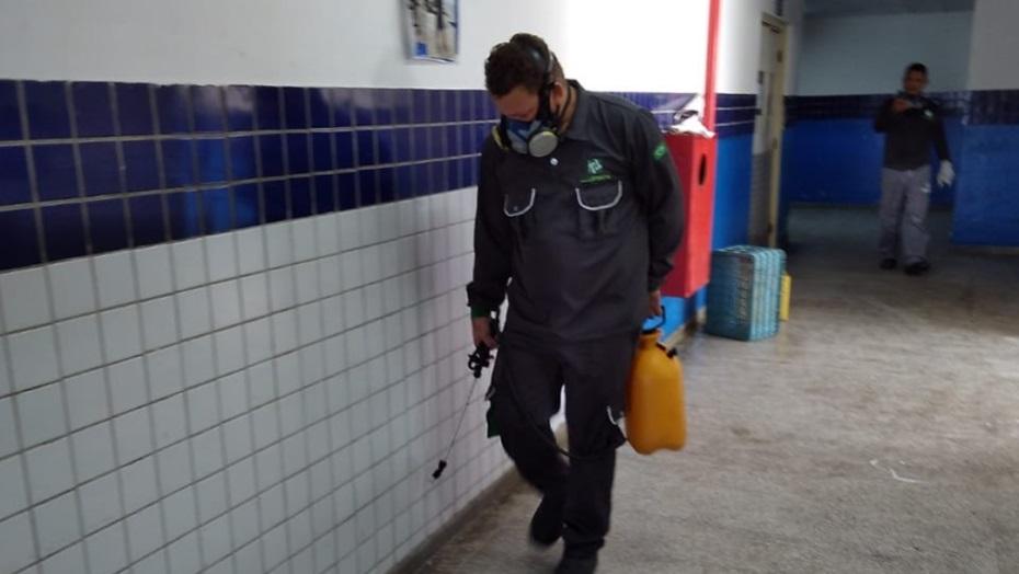 Semsur realiza ações de dedetização e higienização dos mercados públicos de Natal