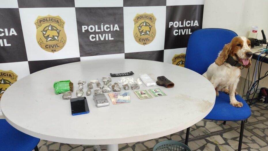 Suspeito que vendia drogas na própria casa é preso pela polícia no interior do RN