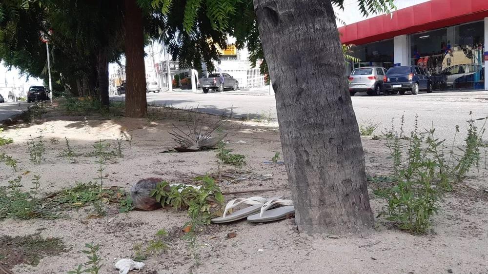 Bandido vestido com farda de gari acaba preso após tentativa de assalto e troca de tiros em Natal-RN