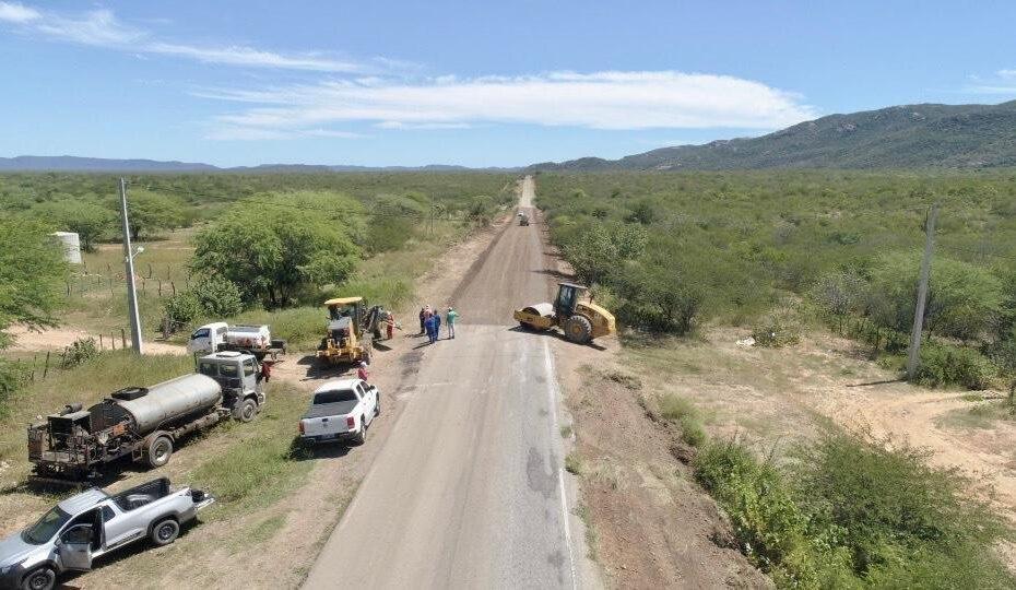 DER amplia frentes de trabalho para recuperar rodovias estaduais do RN