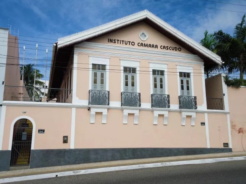 Instituto Câmara Cascudo tem visitação gratuita nesta Sexta (29) em memória dos 36 anos da morte do folclorista potiguar