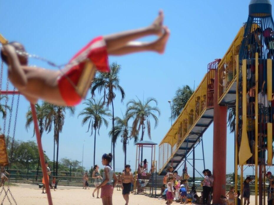 Justiça do RN proíbe que parques de diversões toquem “Tem Cabaré Essa Noite” e outras músicas que citem sexo