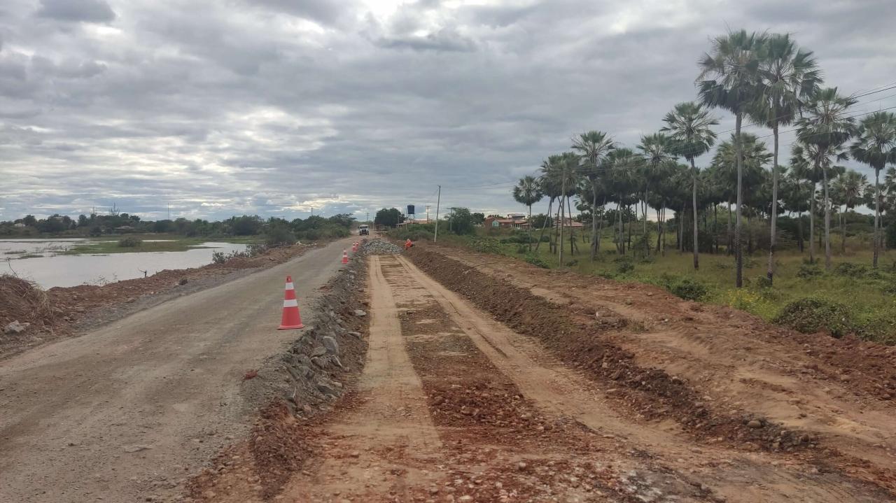Obras de recuperação são iniciadas na RN 233 entre Apodi e Caraúbas nesta Quarta(20)