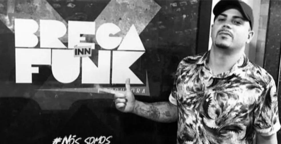 Artista de brega funk é assassinado a tiros na frente de bar