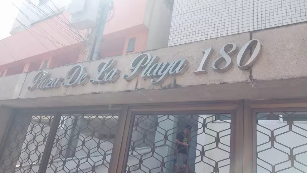 Porteiro é espancado por assaltantes durante invasão de prédio em Boa Viagem, na Zona Sul do Recife