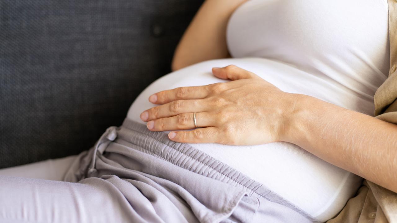 Sem saber que estava grávida, mulher dá à luz bebê, dentro de casa, com a ajuda da mãe no interior do RN