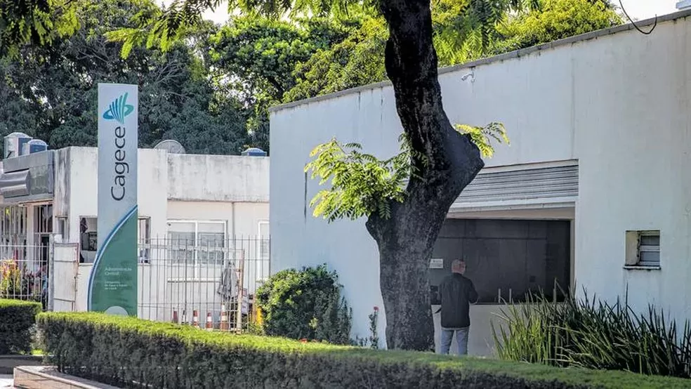 Concurso da Cagece com salários de até R$ 10 mil é anunciado no Ceará