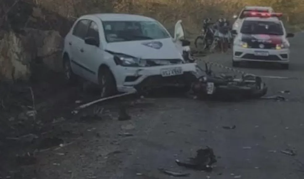 Homem de 59 anos morre em acidente entre carro e moto, no Sertão da Paraíba
