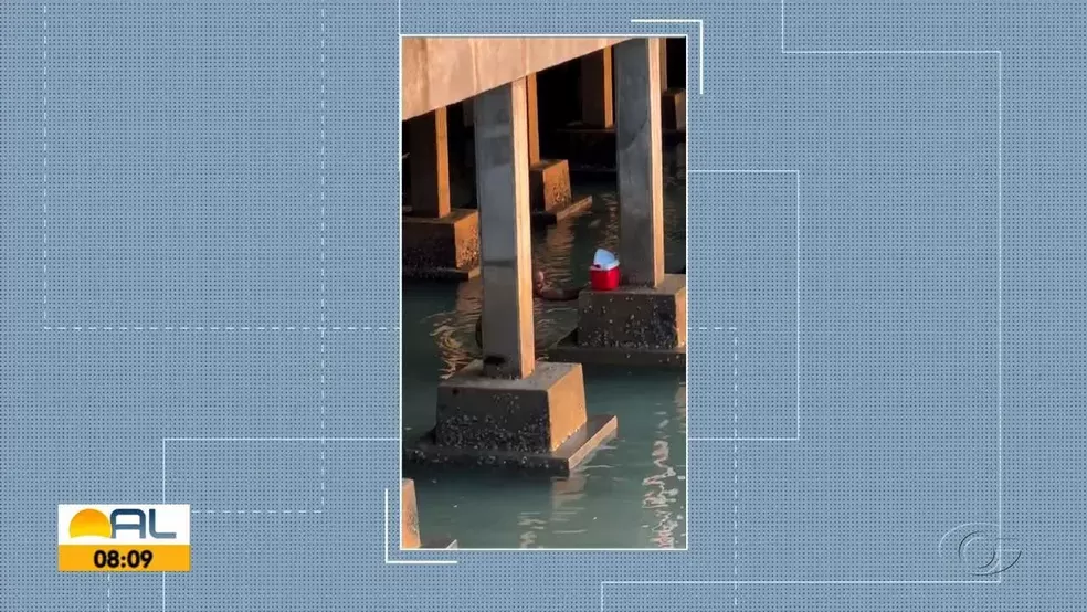 Homem é preso ao ser flagrado se masturbando na praia da Ponta Verde, em Maceió