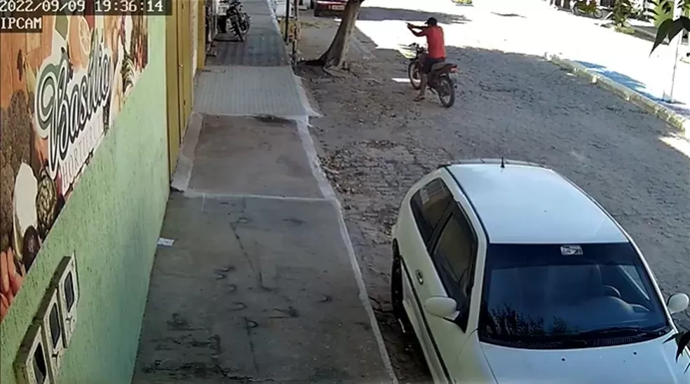 Suspeito de matar sobrinho a tiros se apresenta à polícia e é preso no Sertão da Paraíba