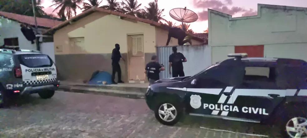 Polícia Civil cumpre 22 mandados de prisão em operação contra o tráfico de drogas no Litoral Sul potiguar